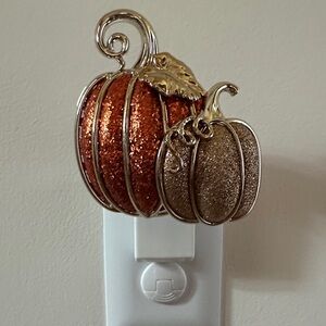 Sparkling Pumpkin Wallflower